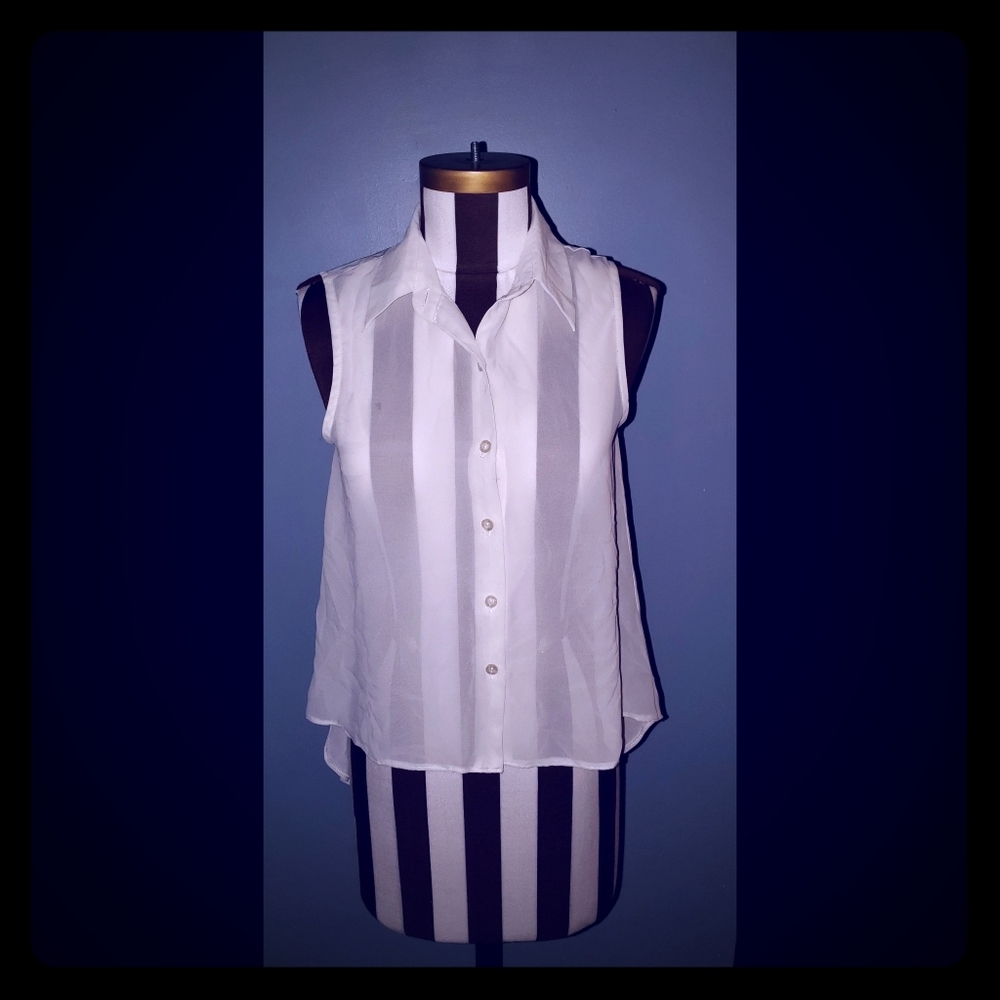 Sleeveless top